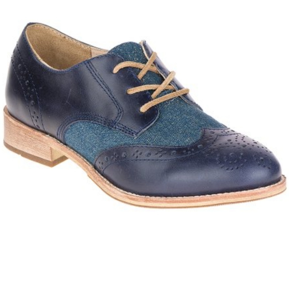 CAT Estate Blue Reegan Leather Oxford

Shoes